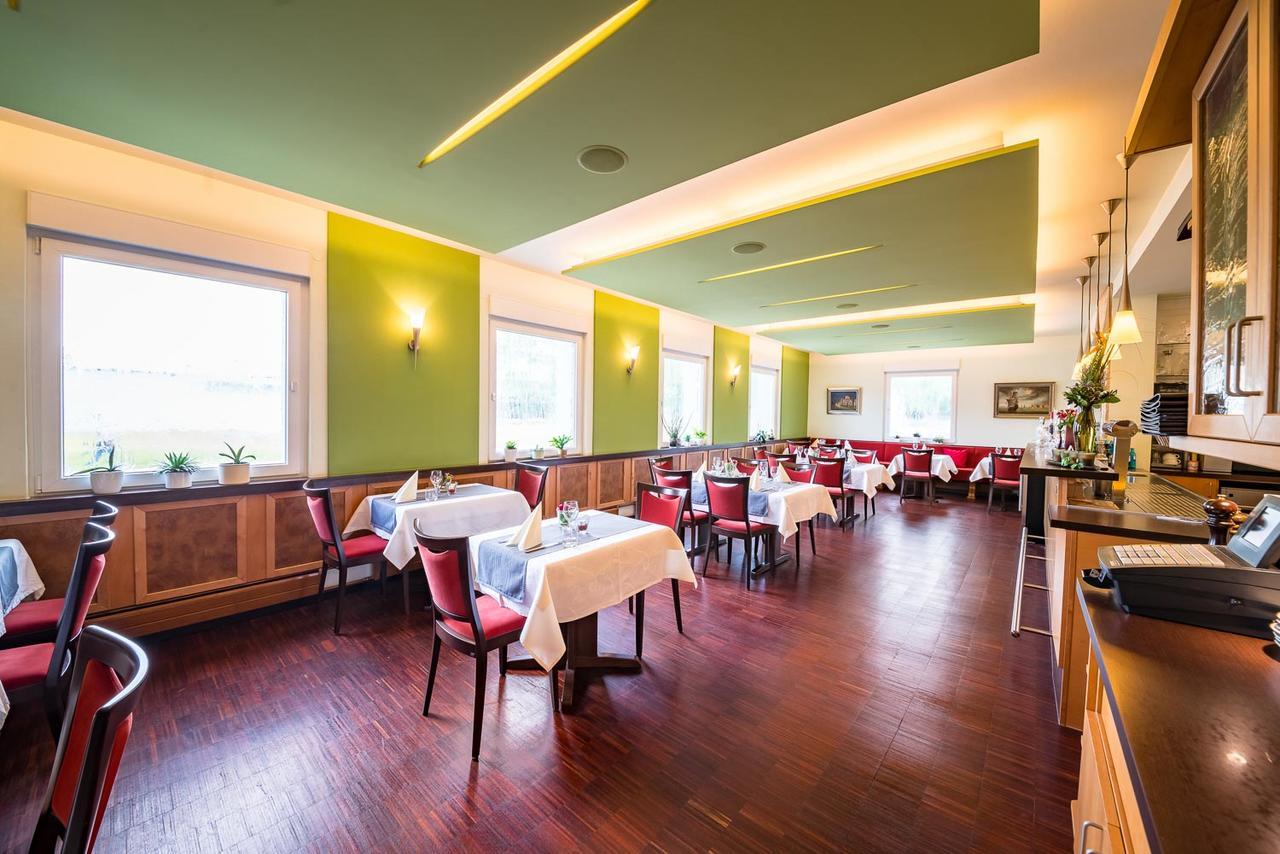 Hotel Restaurant Vater Rhein Woerth am Rhein Exterior foto